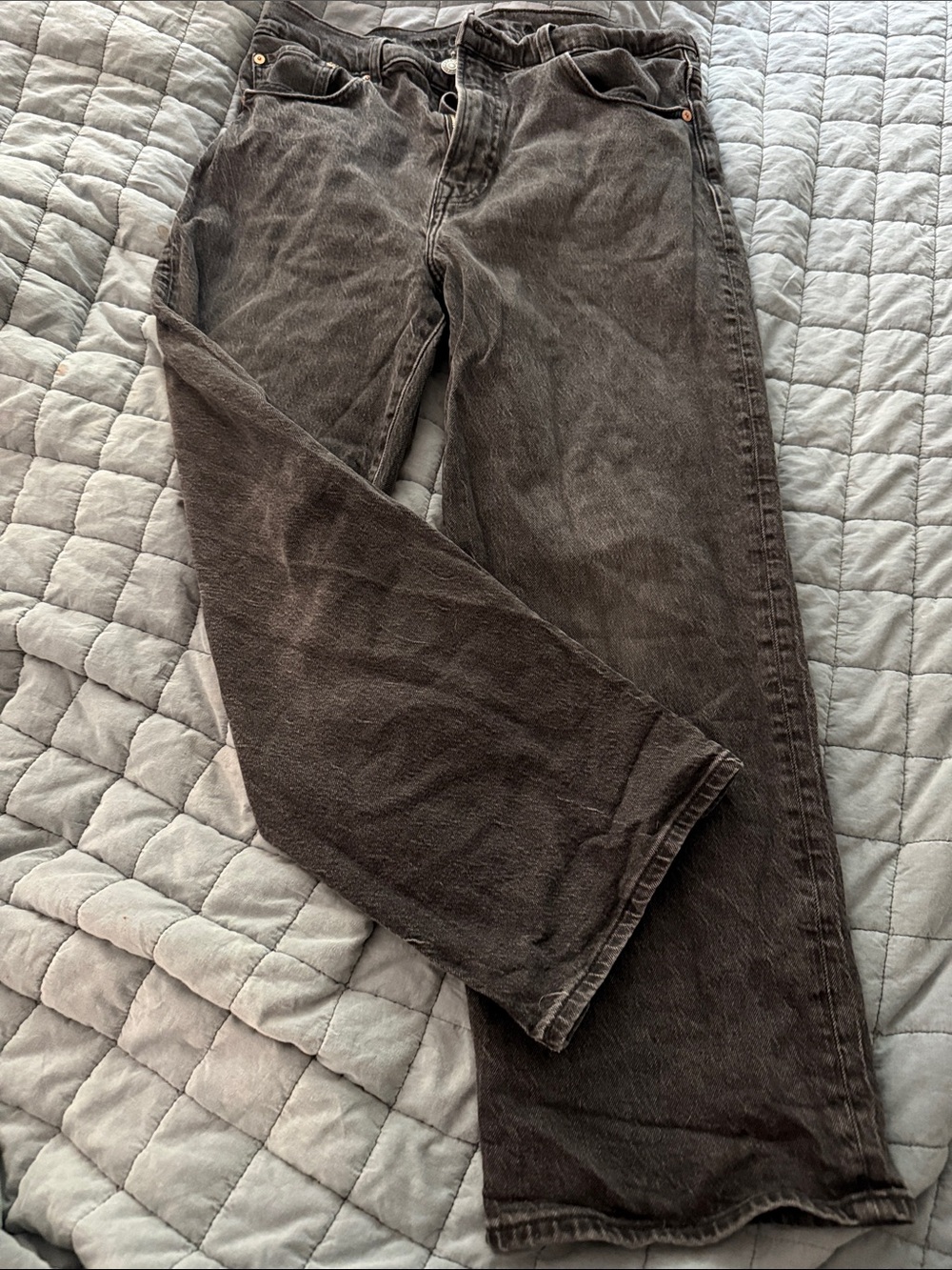 American Eagle Outfitters Relaxed Straight-Leg Jeans in Dark Brown